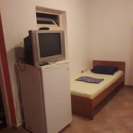 Kamin * بولا